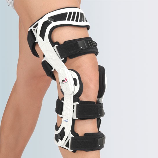 M.4 S COMFORT - GINOCCHIERA FUNZIONALE A 4 PUNTI PER ACL/PCL/CI CON SNODO PHYSIOGLIDE®