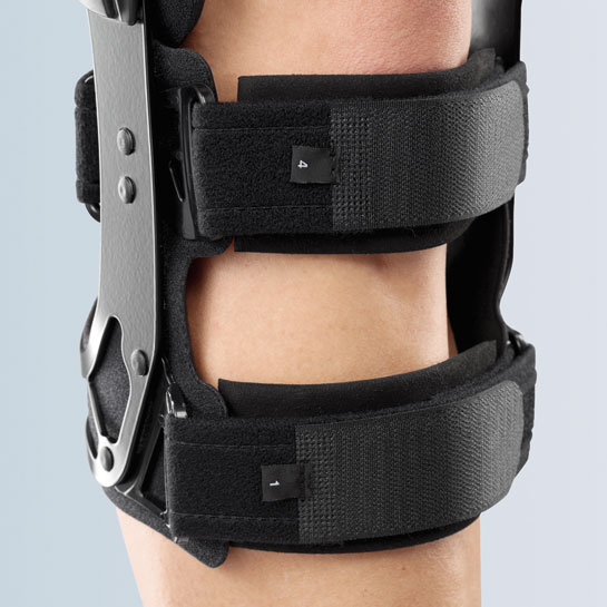 PROTECT 4 EVO - GINOCCHIERA FUNZIONALE A 4 PUNTI PER ACL/PCL/CI CON SNODO POLICENTRICO