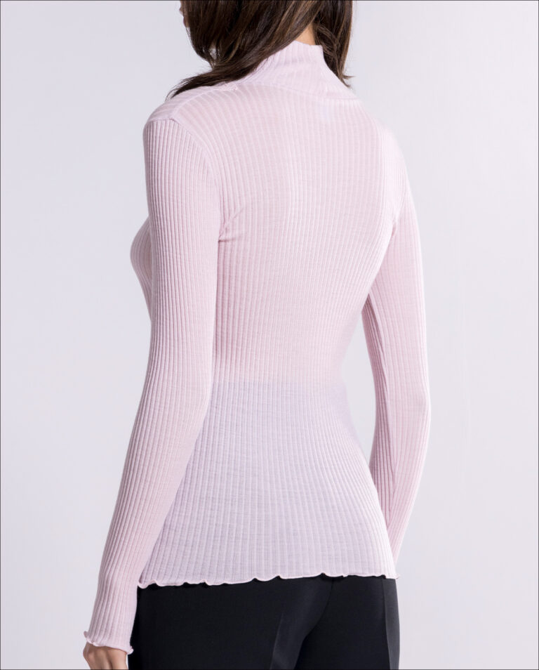 OSCALITO 6864 Moda Costa Collo Alto Ricamo su Tulle - Top ortopedico in lana e seta, comfort termoregolante e eleganza sostenibile. - Immagine 2